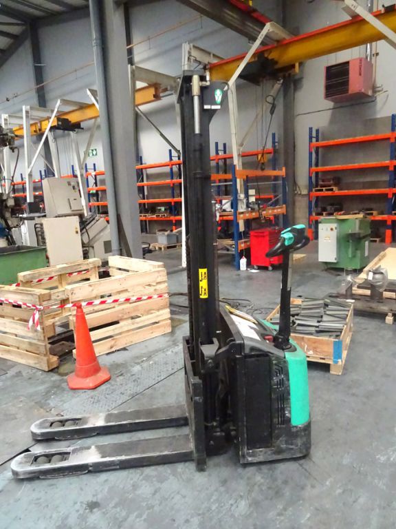 Mitsubishi SBPIZNI 1200kg electric pedestrian pall...