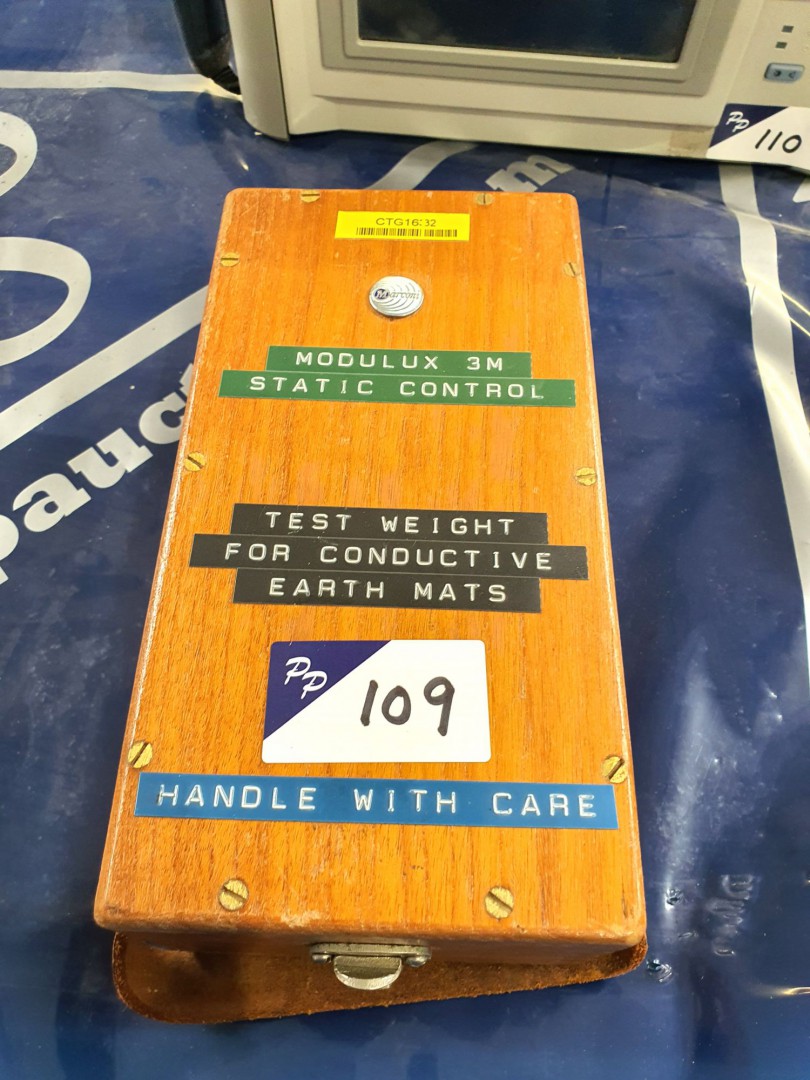 Marconi brass test weight in wooden box (T315) - l...