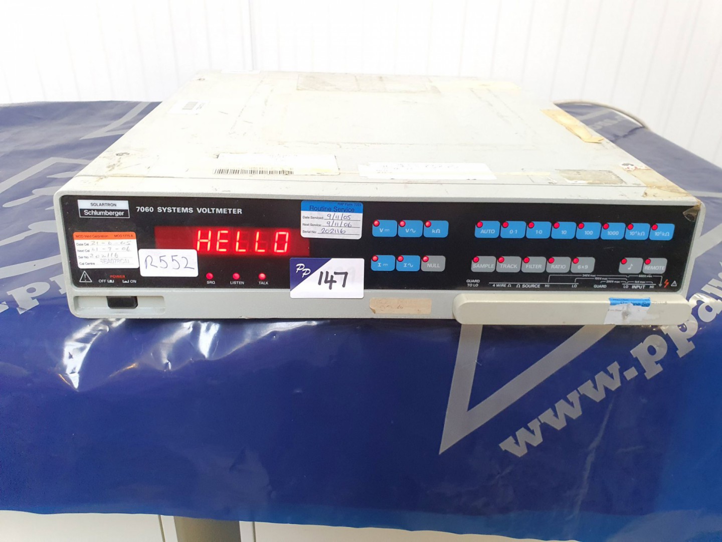 Solartron Schlumberger 7060 systems voltmeter (R55...