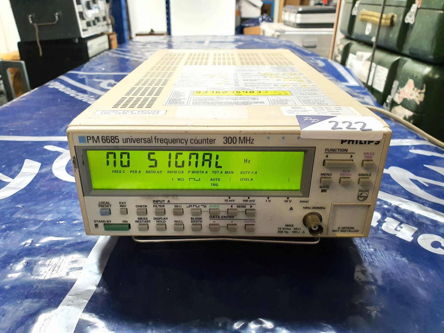 Philips PM6685 300MHz universal frequency counter...