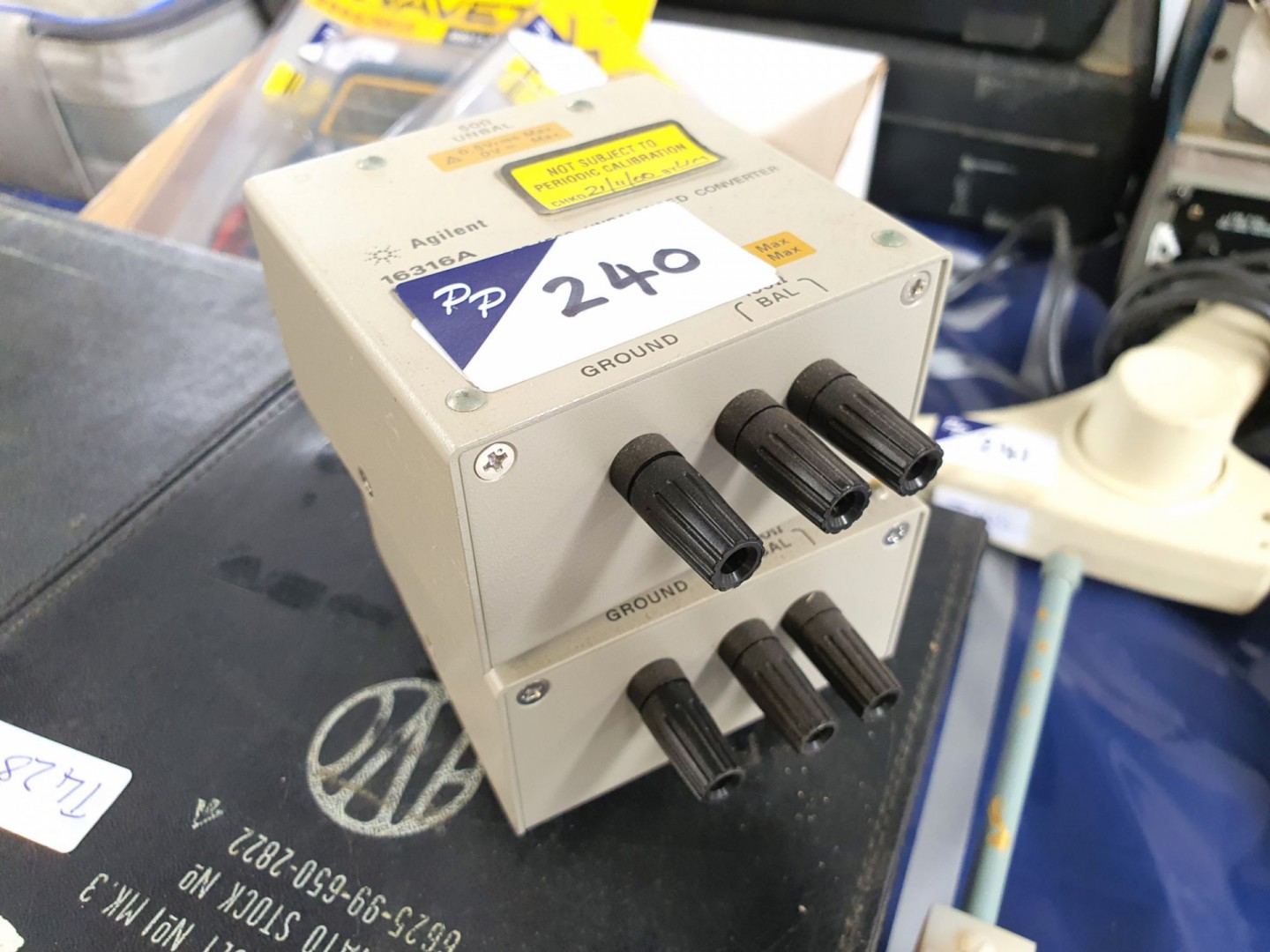 2x Agilent 16316A balanced / unbalanced convertor,...