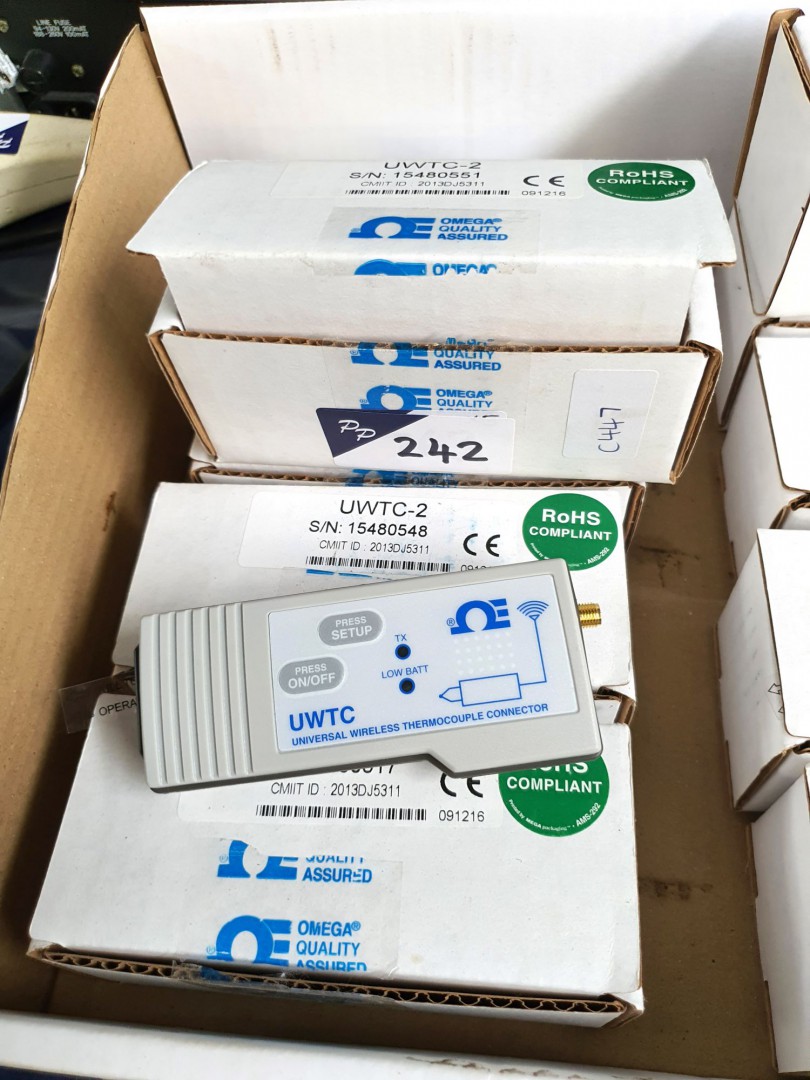 5x Omega UWTC-2 universal wireless thermocouple co...