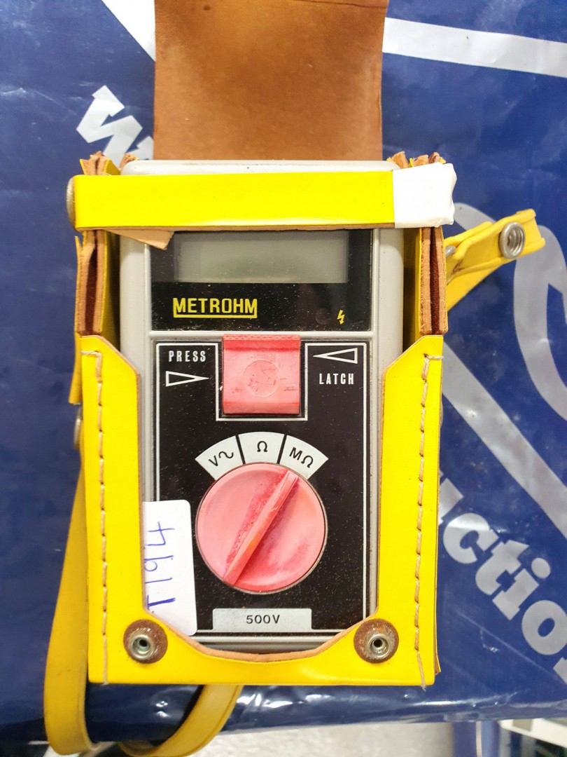 Metrohm model 9D insulation & continuity tester in...