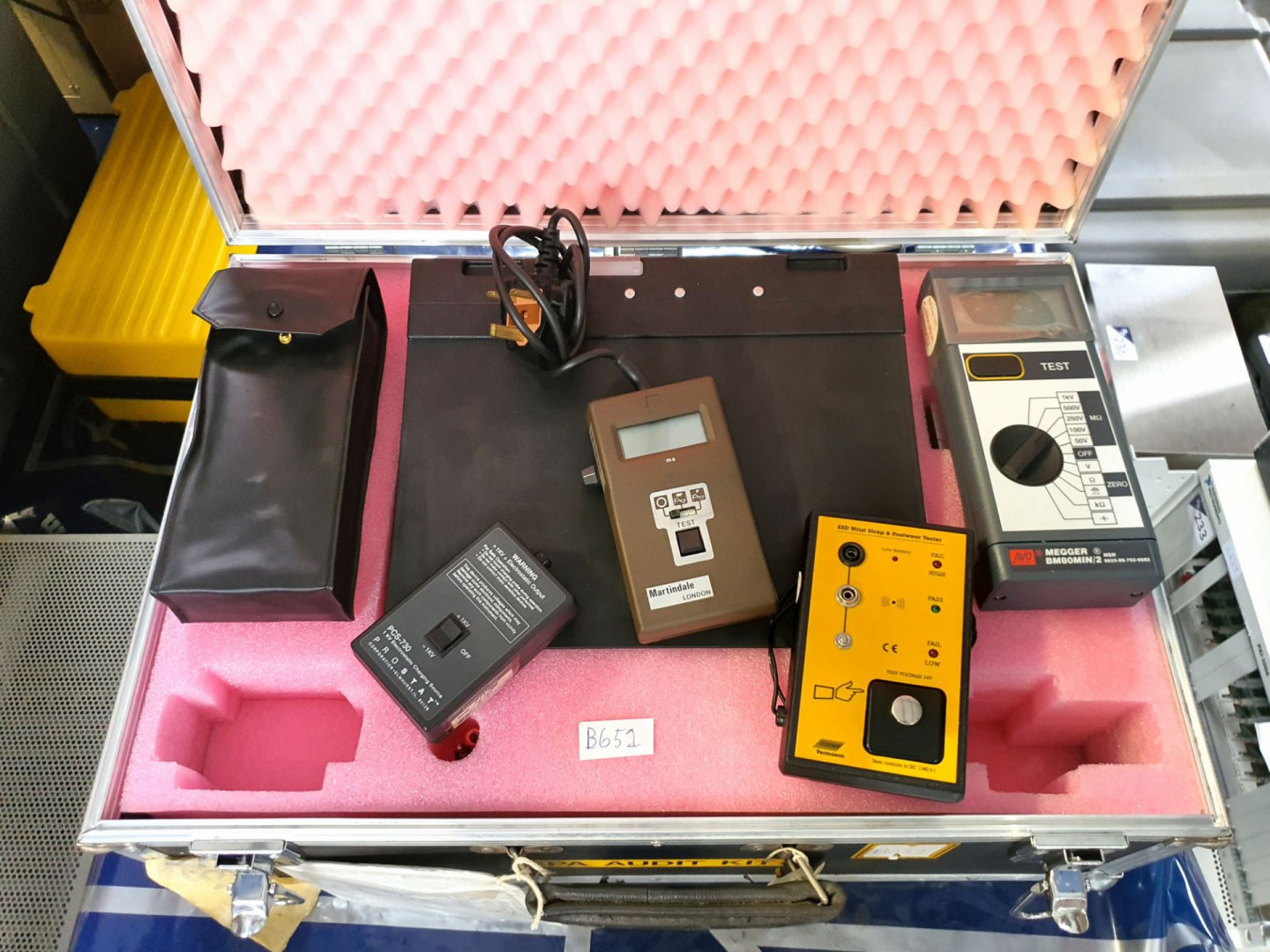 Electrical test kit in transit case inc: Megger BM...