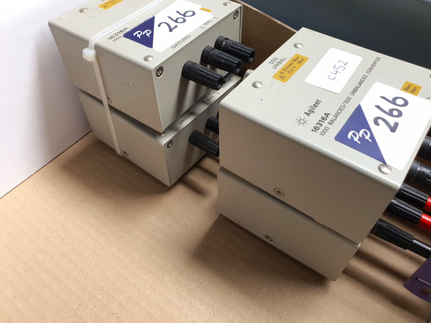 4x Agilent 16316A 100ohm - 50ohm convertor (C452 &...