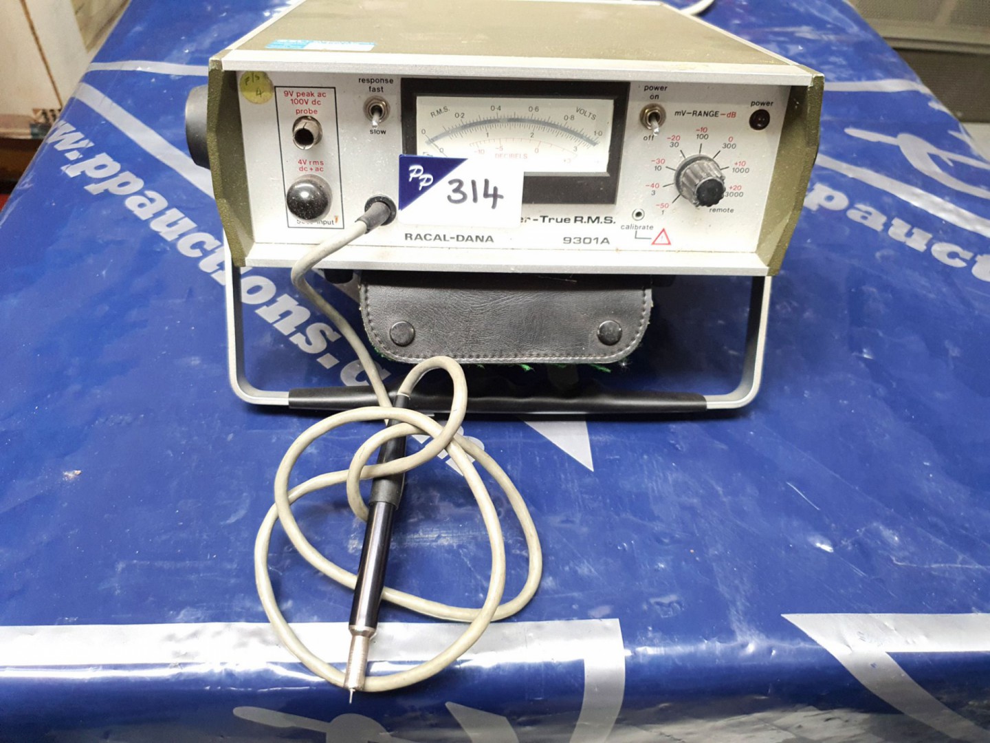 Racal 9301A RF millivoltmeter (C512) - lot located...