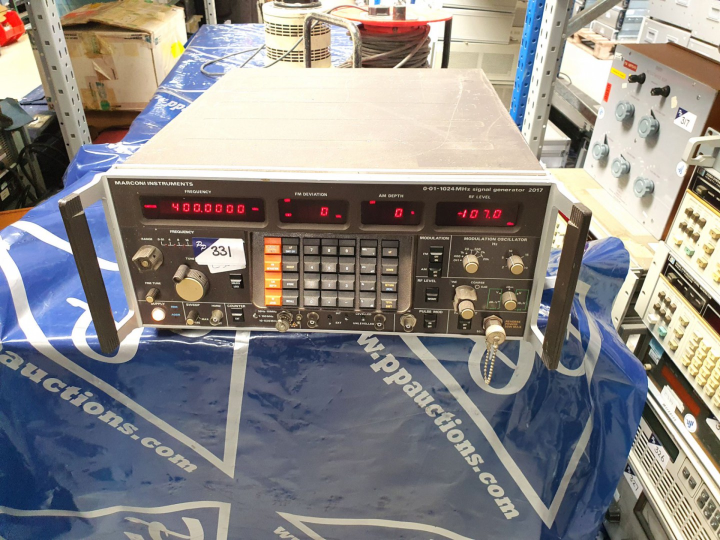 Marconi 2017 signal generator, low phase noise, 0....