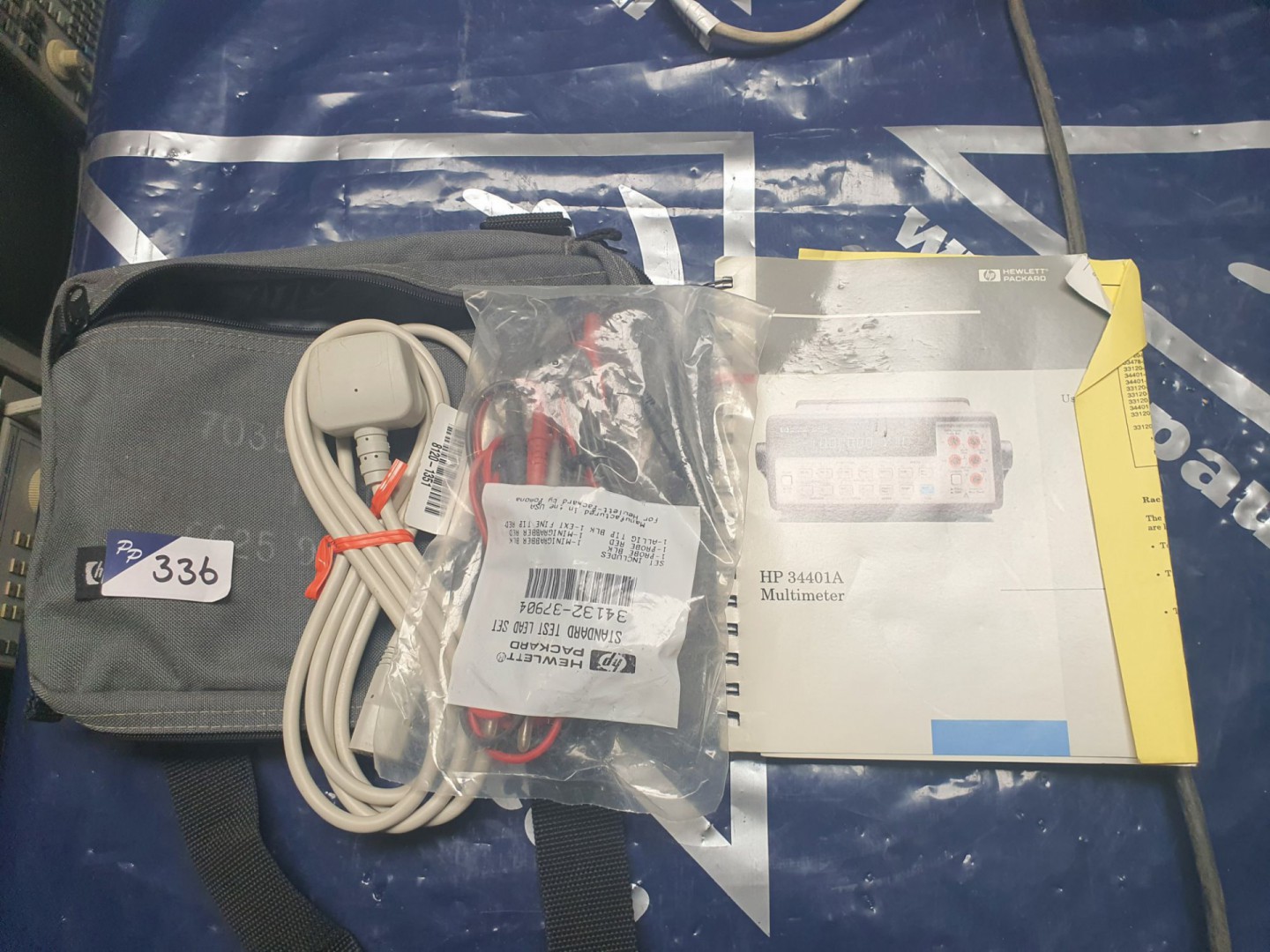 HP/Agilent 34401A accessory kit in pouch with manu...