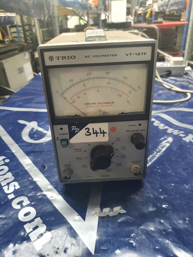 Trio VT121F AC millivoltmeter (T2) - lot located...