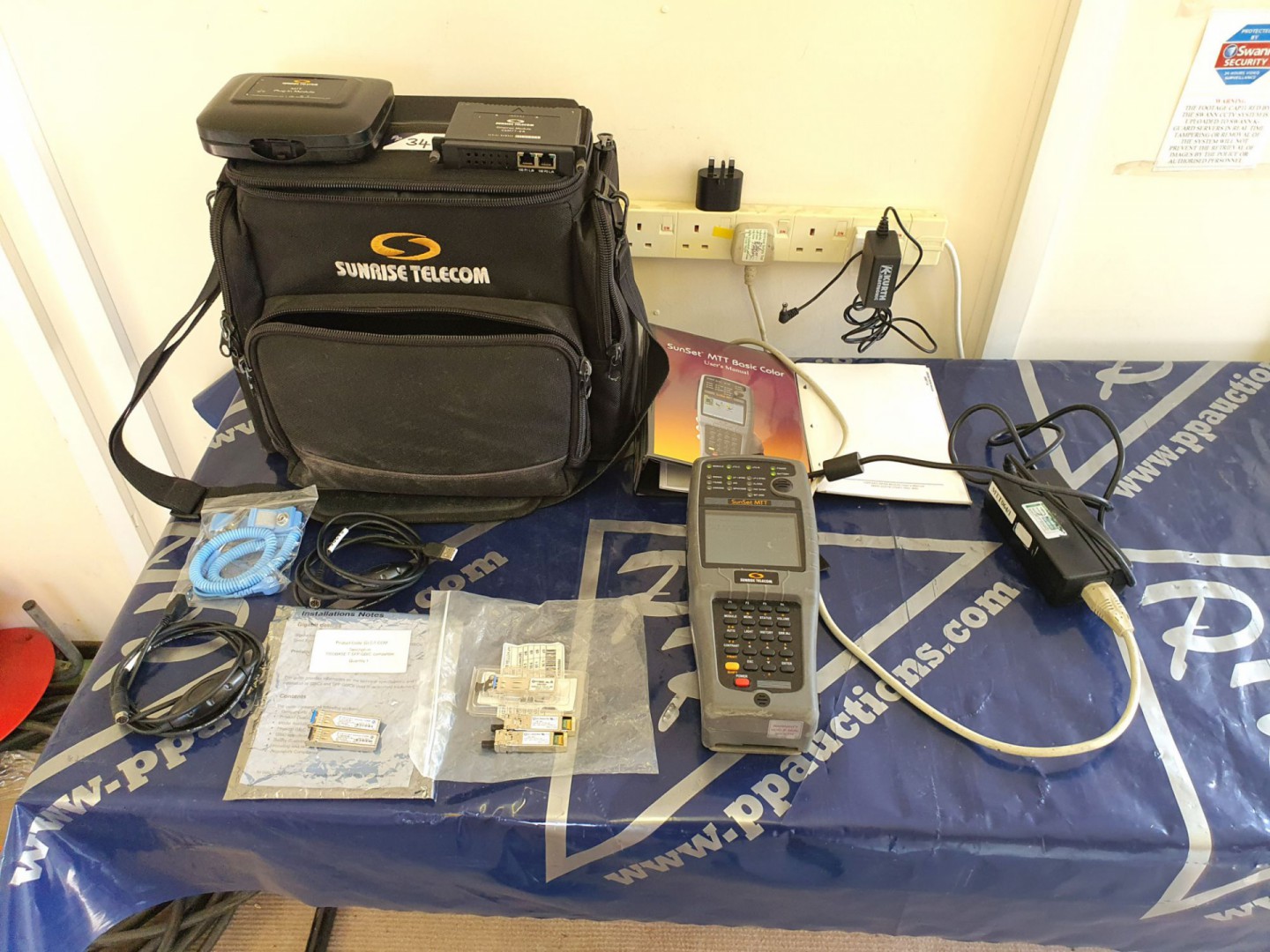 Sunrise Telecom Sunset MTT handset inc: 2x MTT plu...