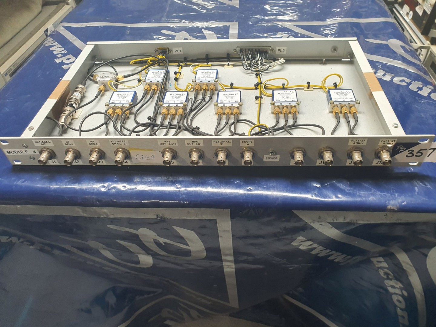 Module 7B distribution unit with Radiall 0-3GHz sw...