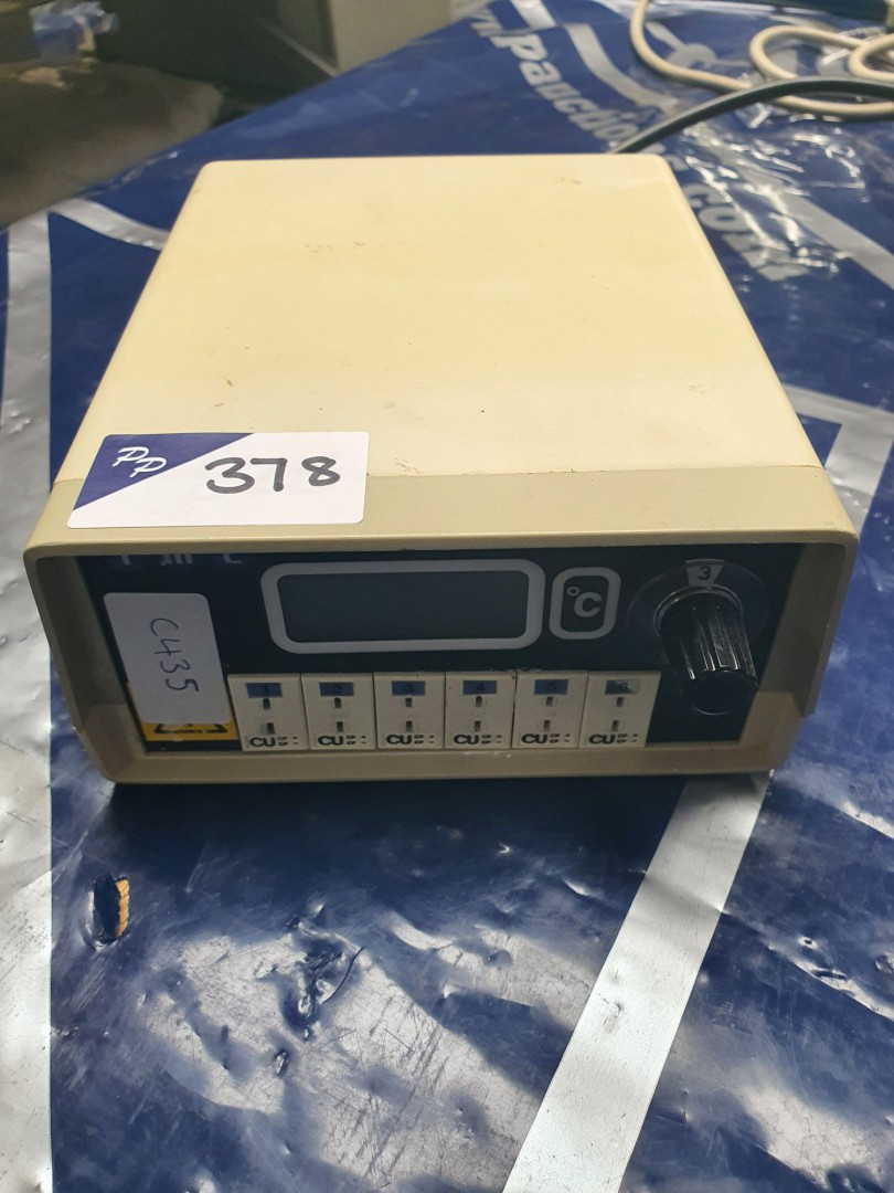 TME 40147 digital thermometer (C435) - lot located...
