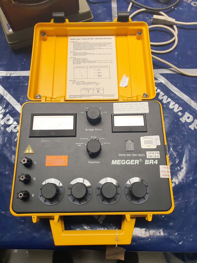 Megger BR4 wind up bridge test set (T292) - lot lo...