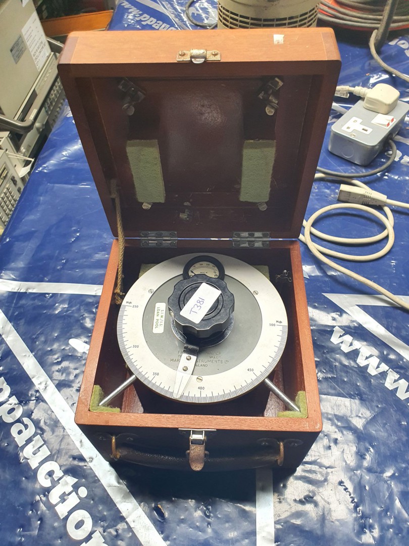 Vintage Marconi TF1026/1 frequency meter in wooden...