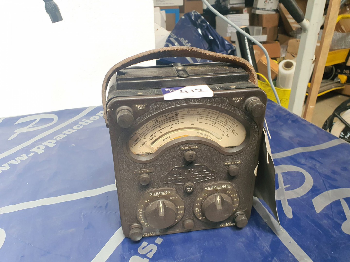 Vintage model 8 AVO meter (T35) - lot located at:...