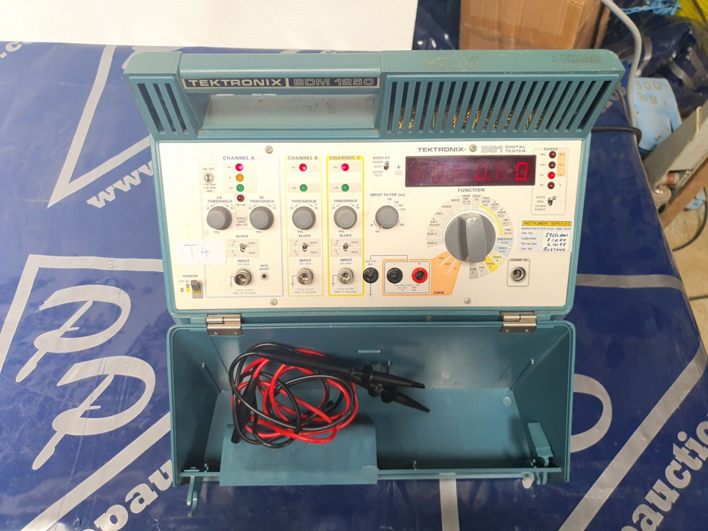 Tektronix 851 digital tester with DMM leads (T4) -...