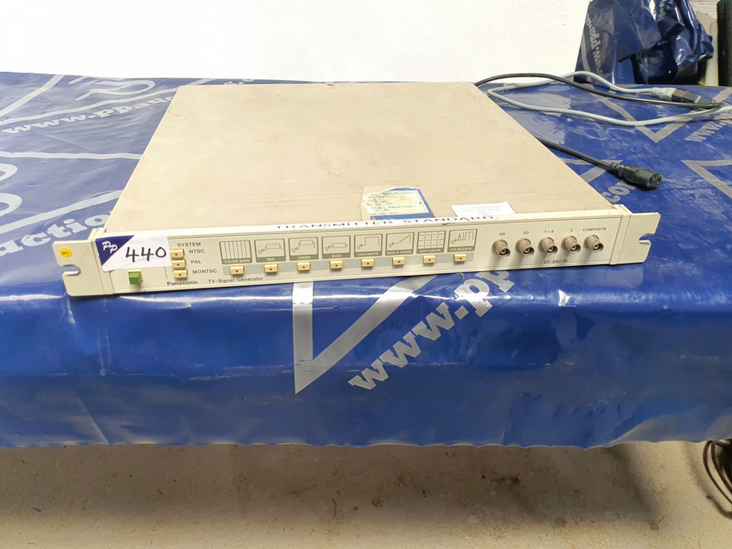 Panasonic VP-8401B TV signal generator, PAL/NTSC/M...
