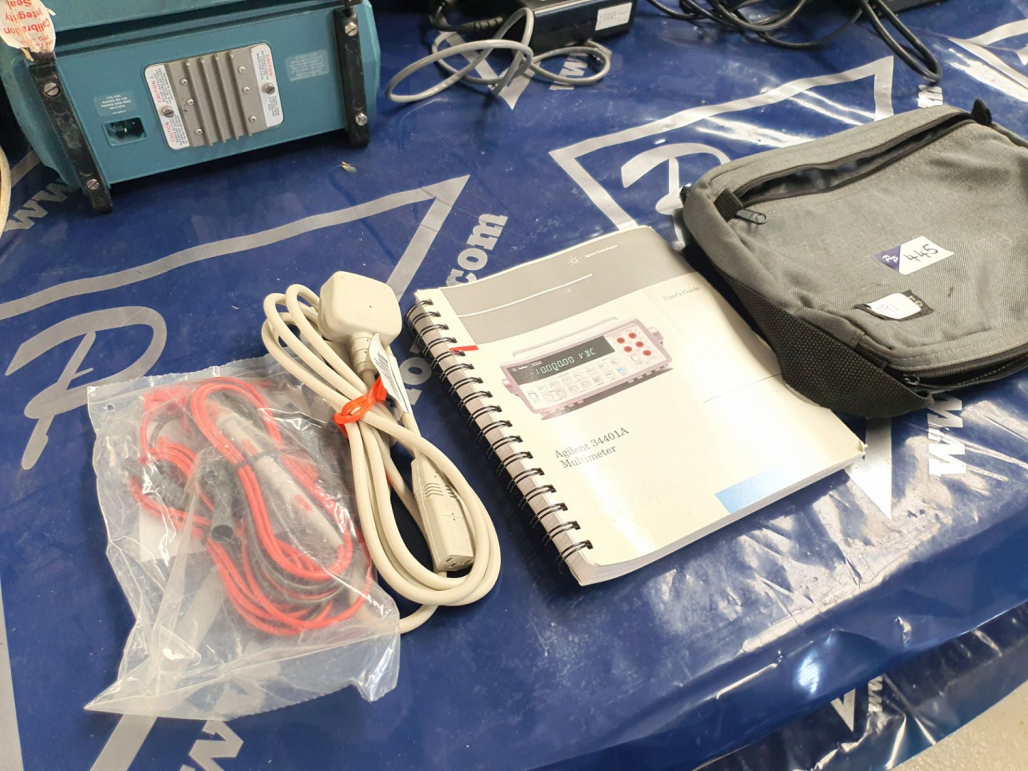 HP/Agilent 34401A accessory kit in pouch with manu...