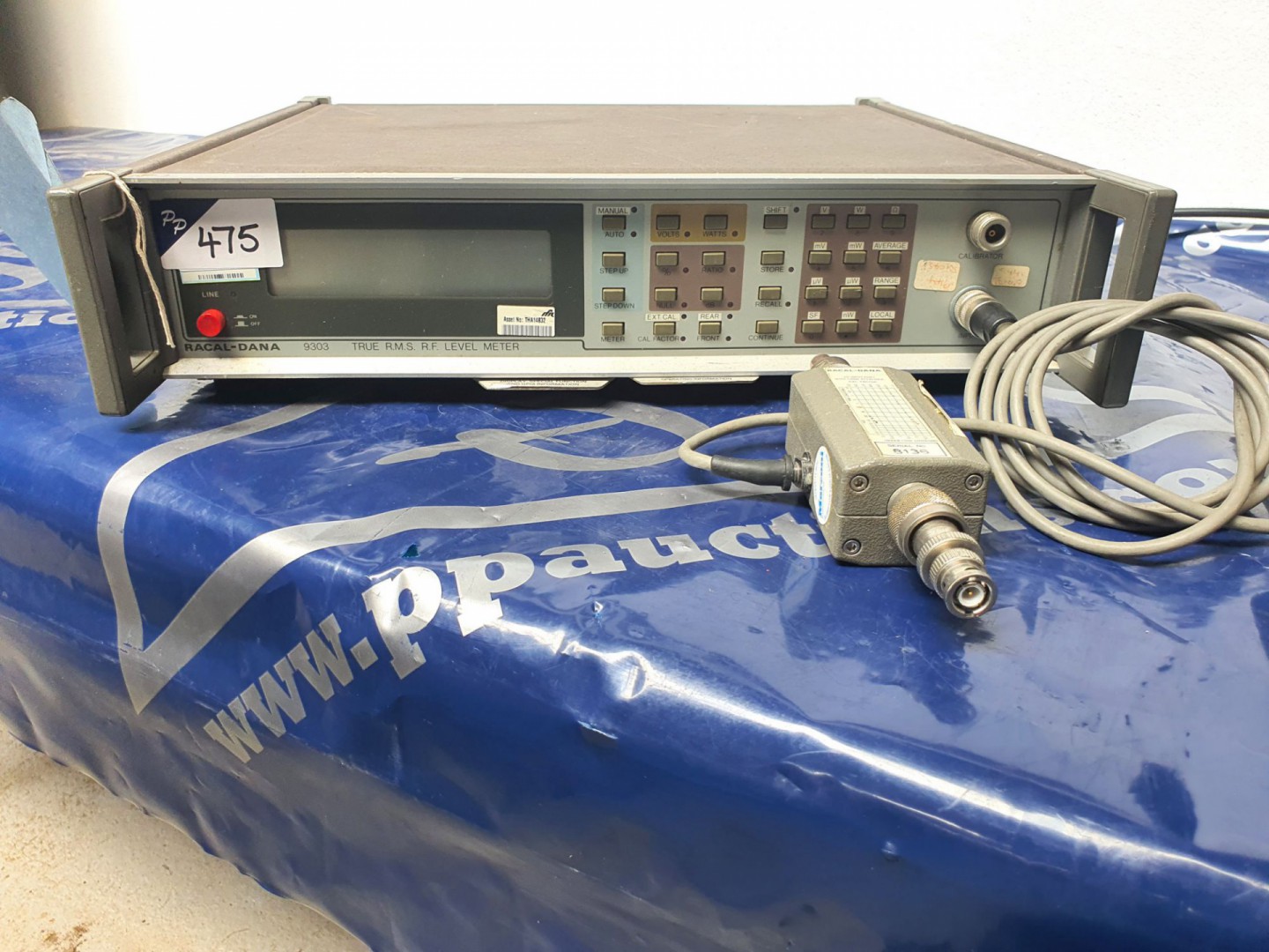 Racal 9303 True RMS RF level meter with sensing he...