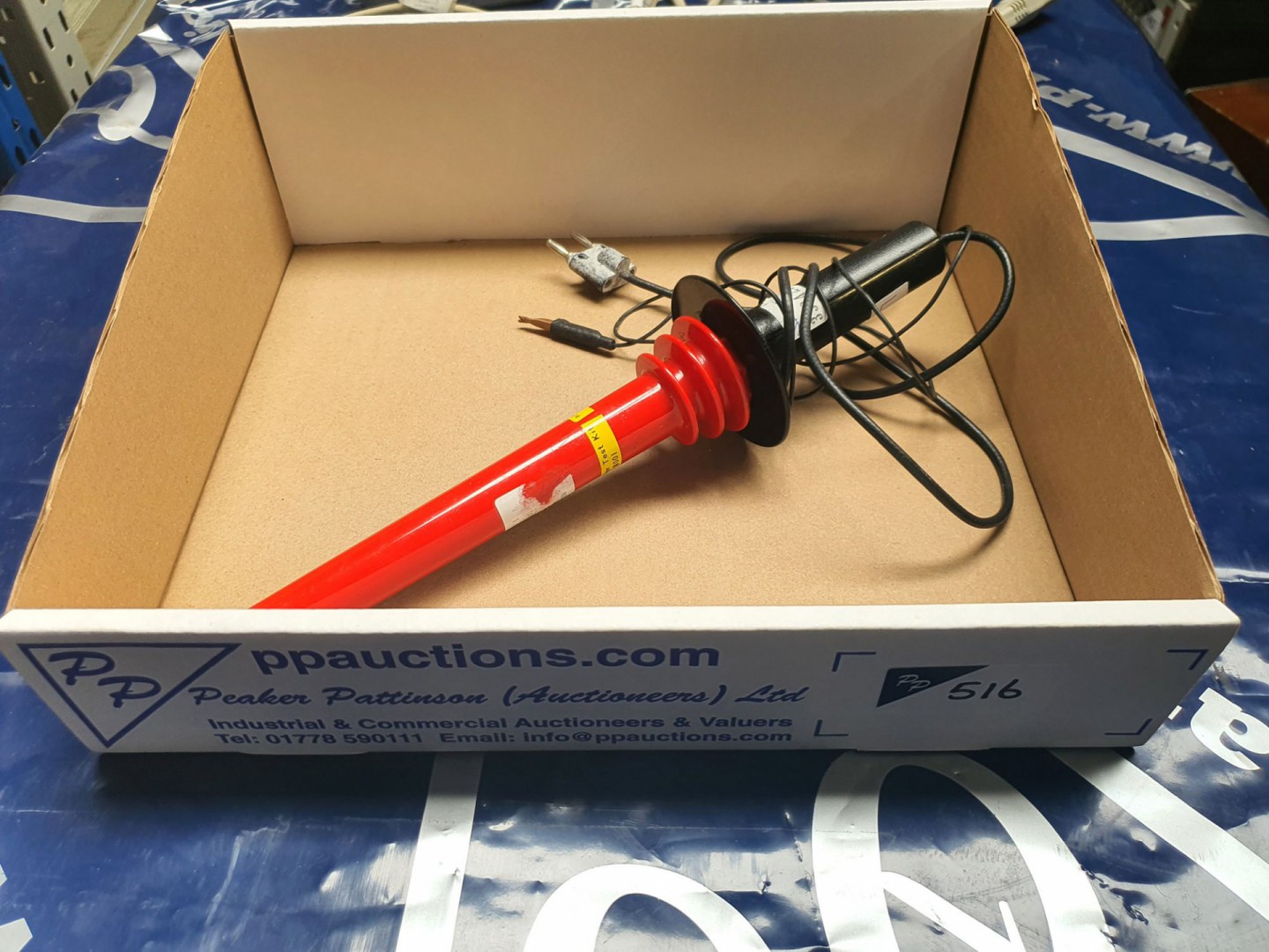 Fluke 80K-40 H.V. EHT probe (T207) - lot located a...