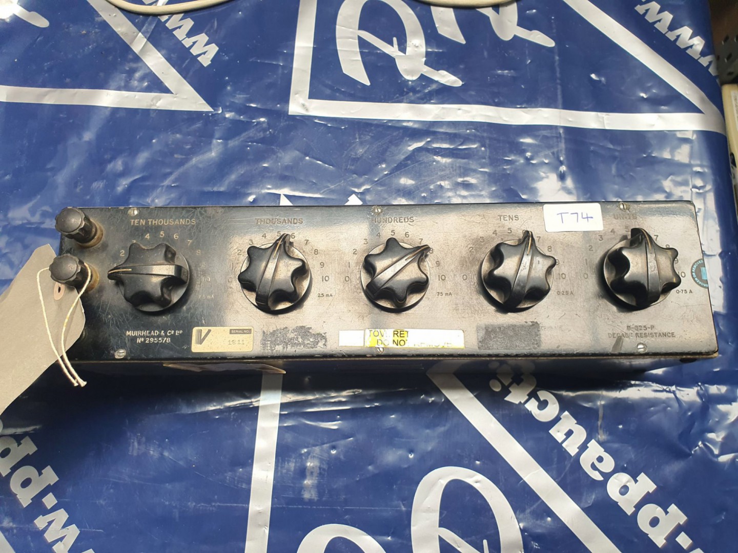 Muirhead D-825-P resistance box (T74) - lot locate...