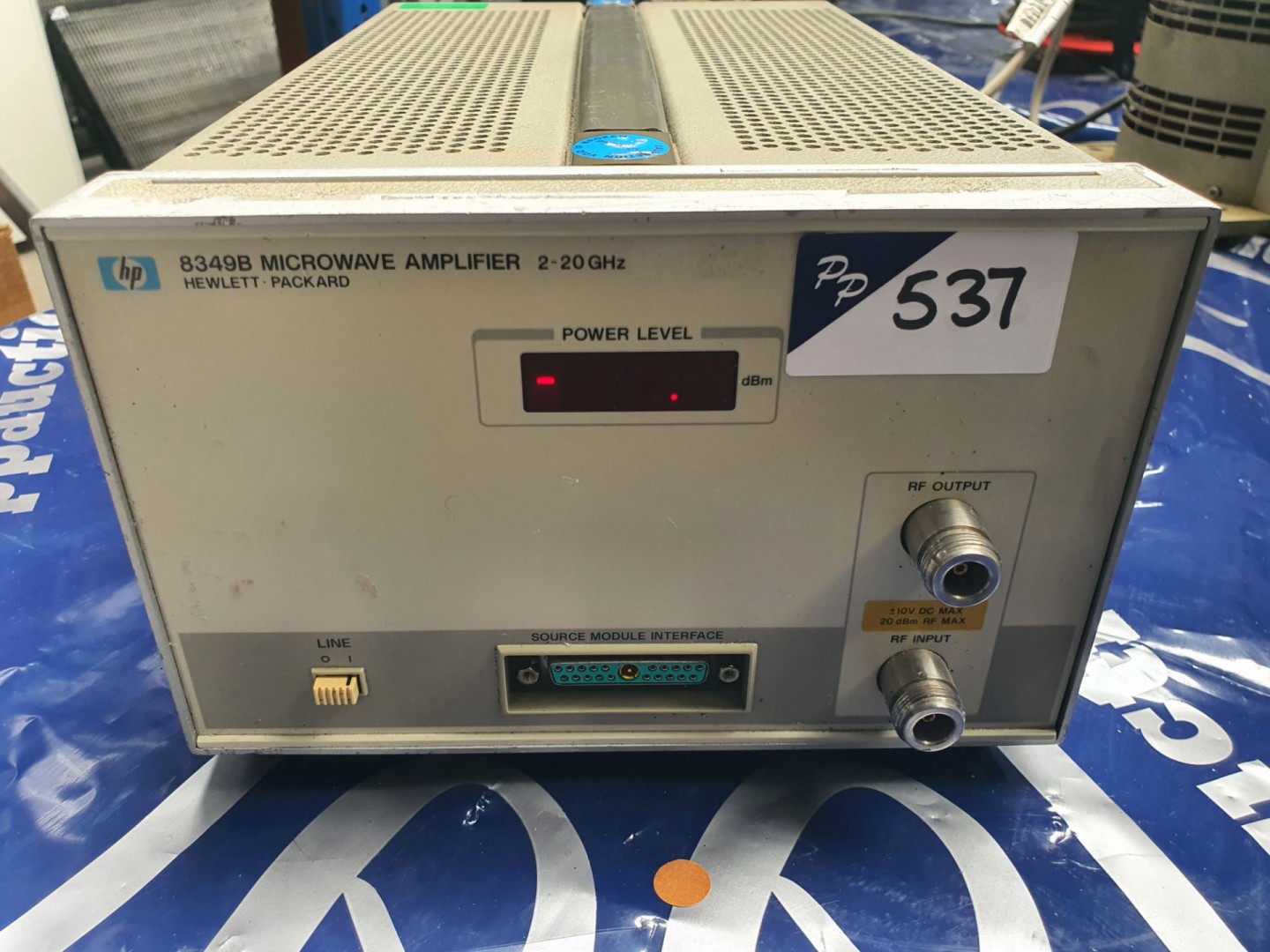 HP 8349B microwave amp, 2-20GHz (T411) - lot locat...