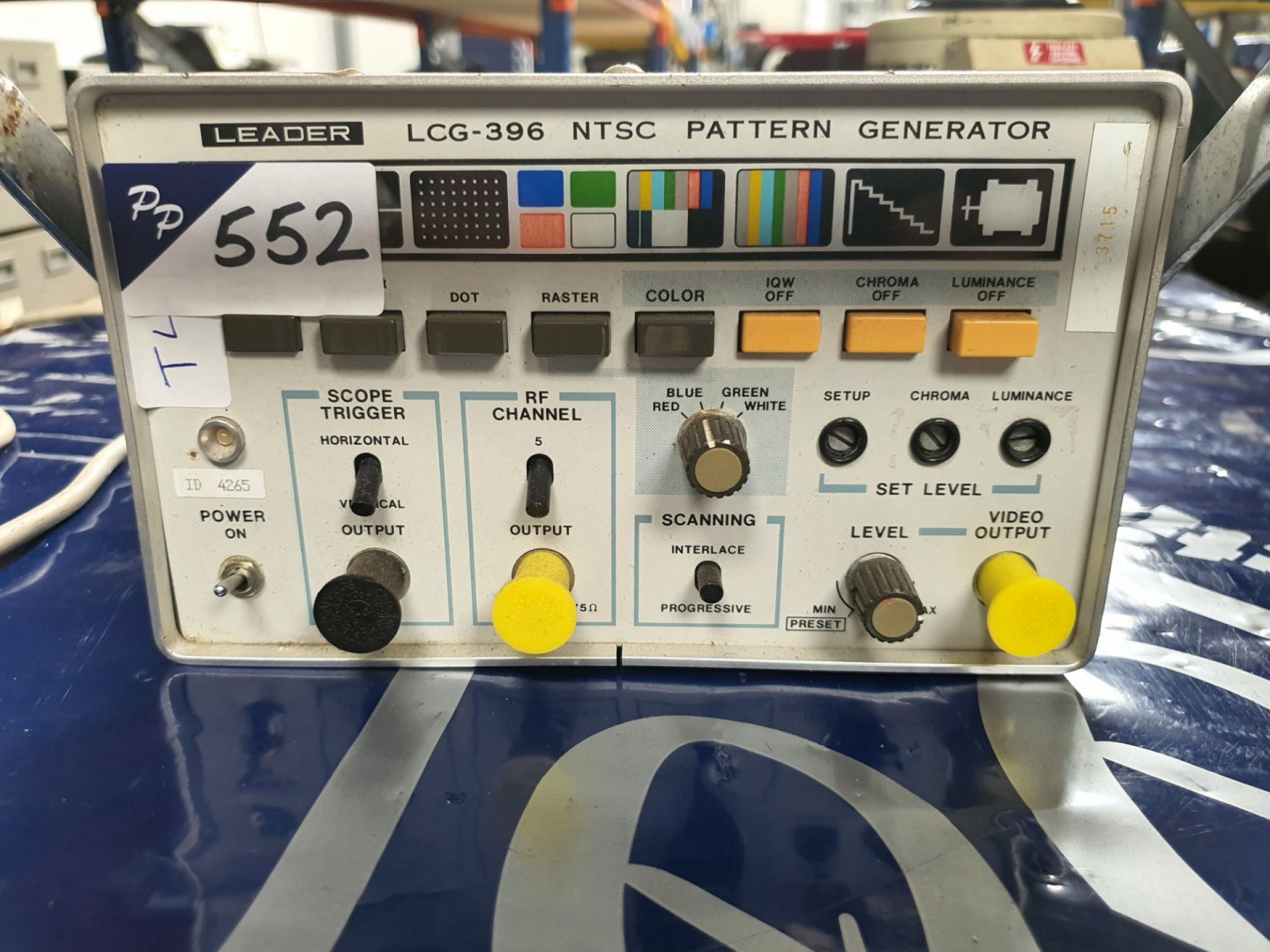 Leader LCG 396 pattern generator (T41) - lot locat...