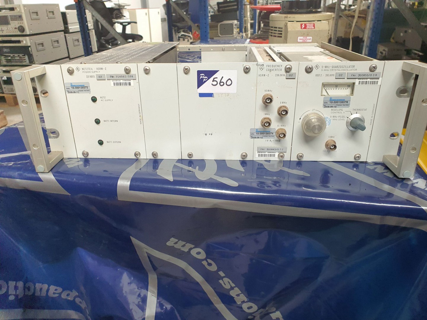R/S XSRM with XSD2 frequency standard, 0.1 MHz, 1M...