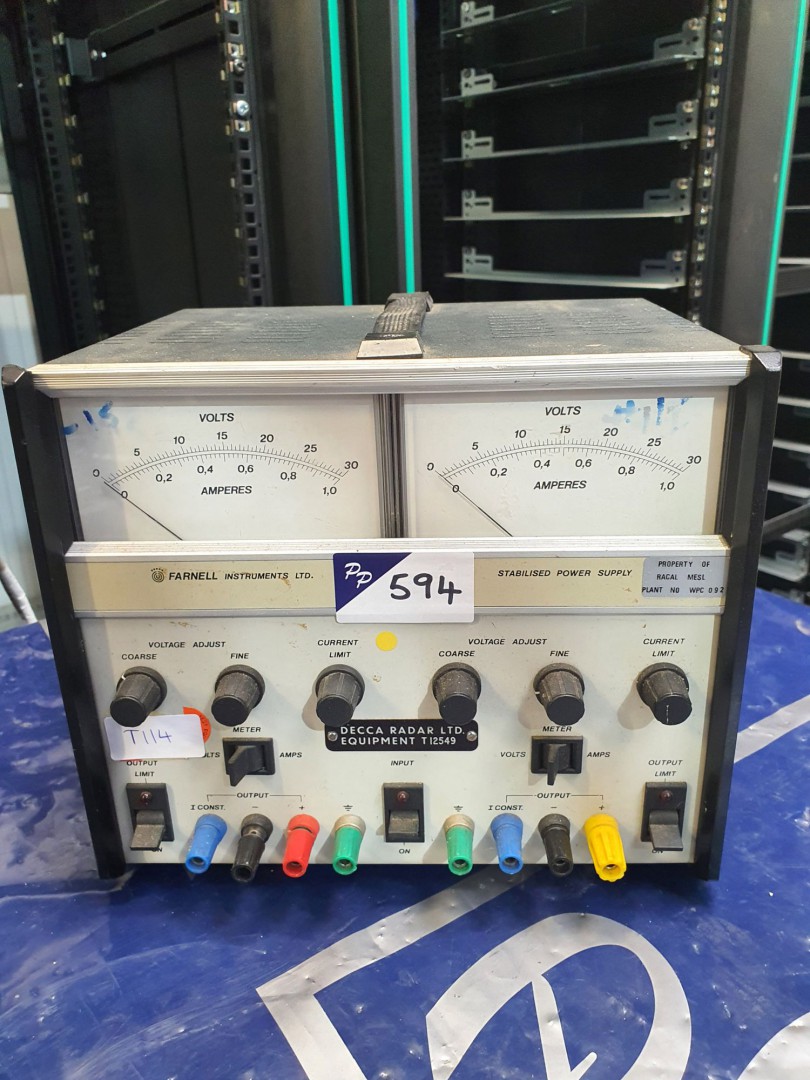 Farnell LT30-1 twin output PSU, 0-30v / 0-1A (T114...