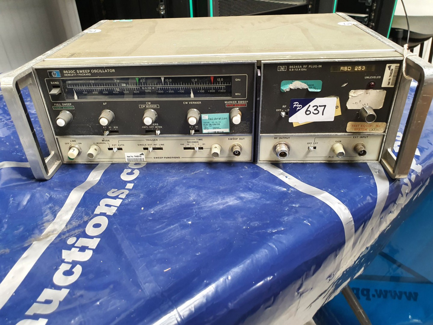 HP 8620C with 86245A plug in, 5.9-12.4 GHz sweep g...