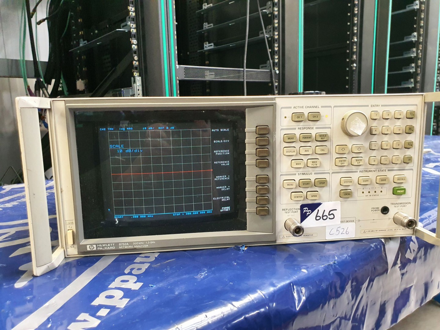 HP 8752A network analyser, 300kHz-3GHz (C526) - lo...