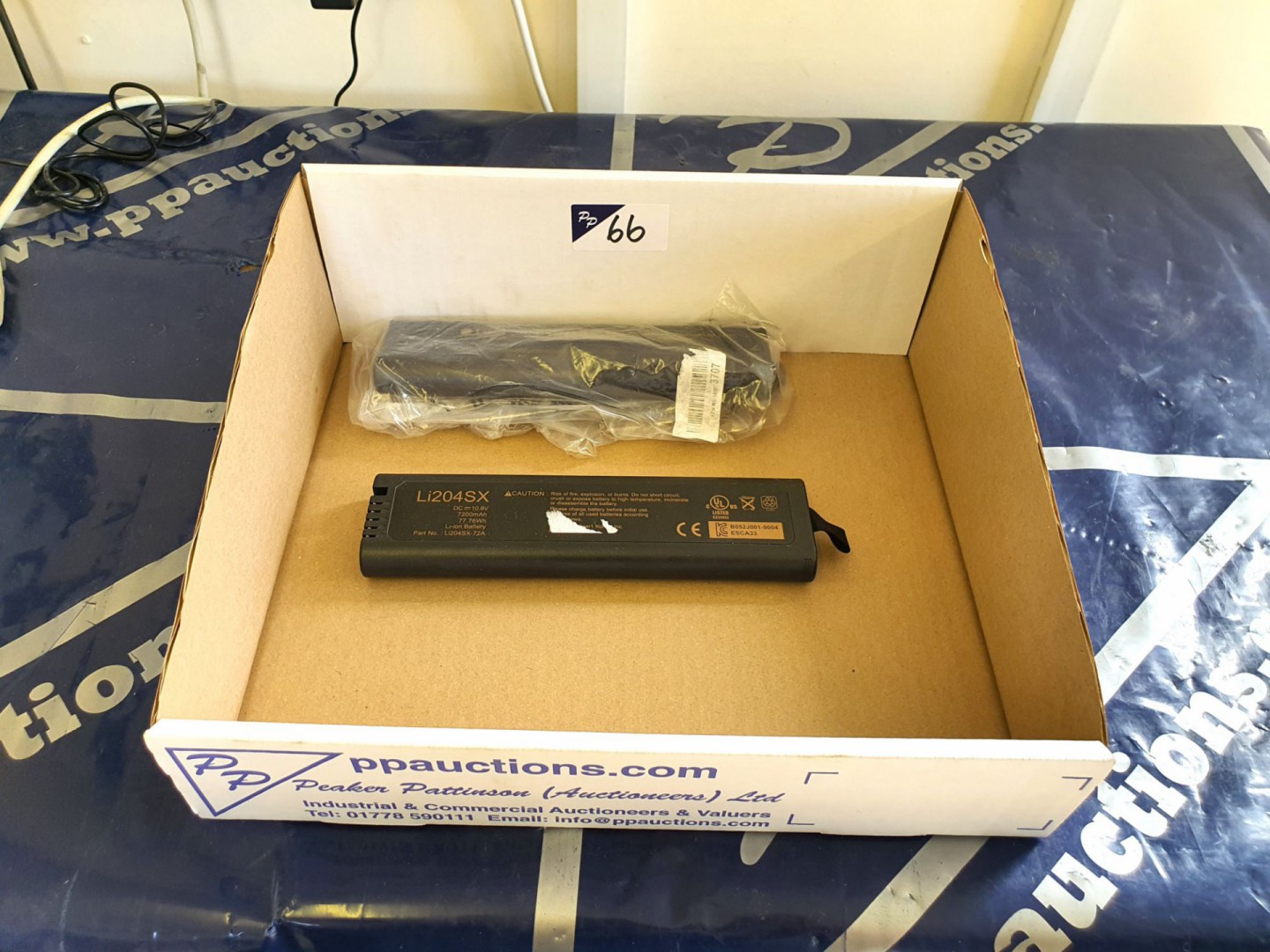 2x Li204SX Li-ion batteries, 7200mAH, 10-8v - lot...
