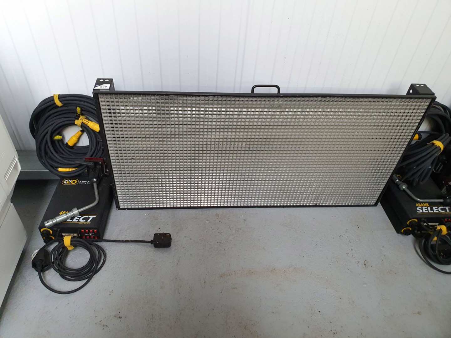 Kino Flow Flathead 80 studio light with 2x BAL-415...