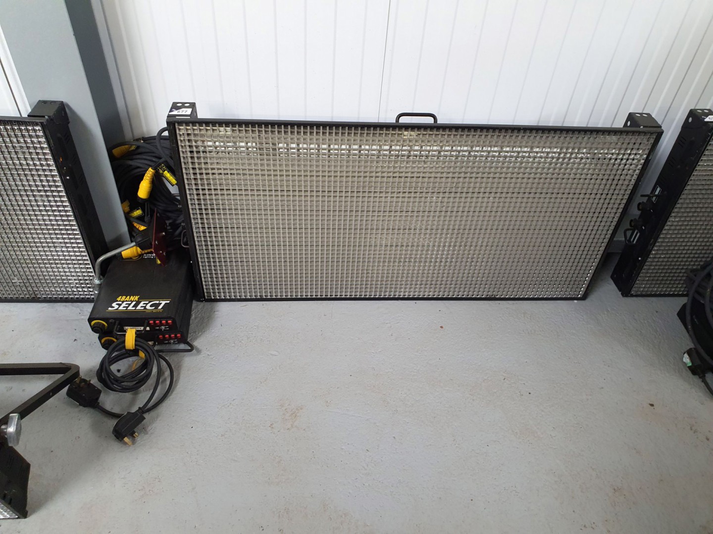 Kino Flow Flathead 80 studio light with 2x BAL-415...