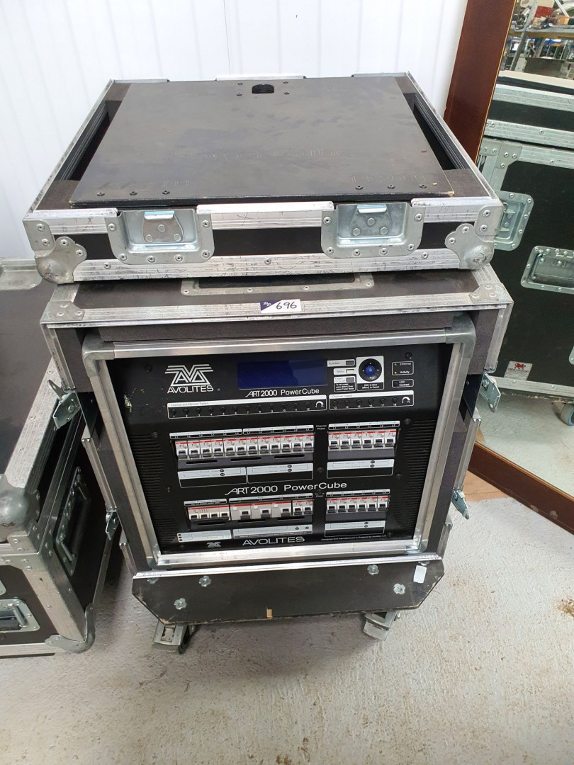 Avolites Art 2000 power cube, 16 pin Socapex outle...