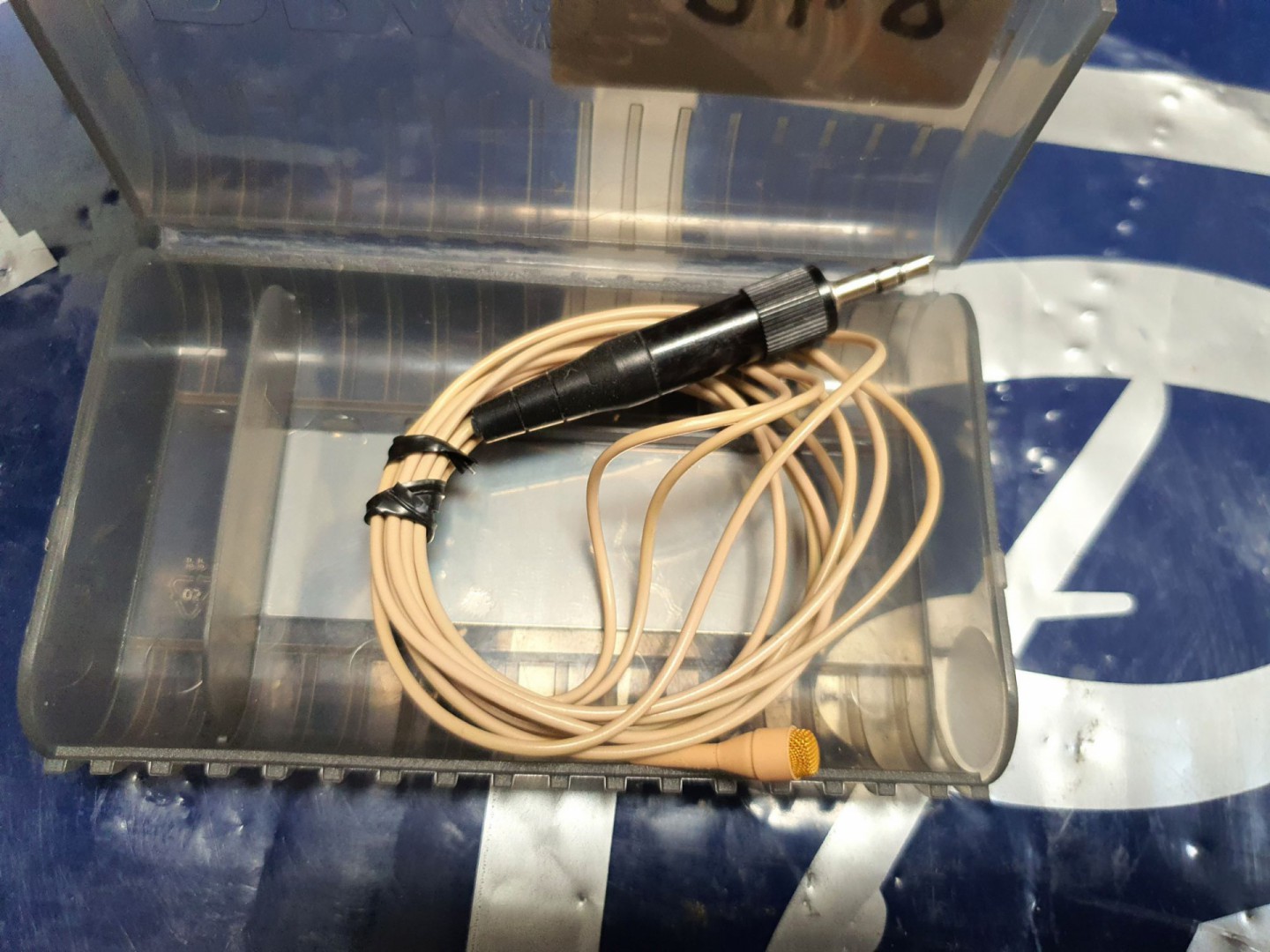 DPA 4061 beige miniature omnidirectional microphon...