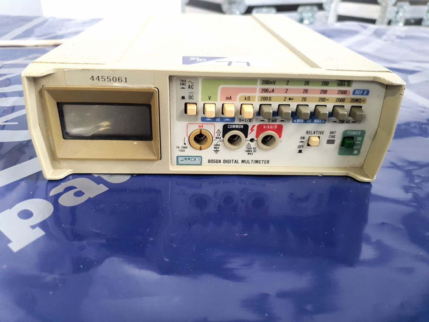 Fluke 8050A digital multimeter (T374) - lot locate...
