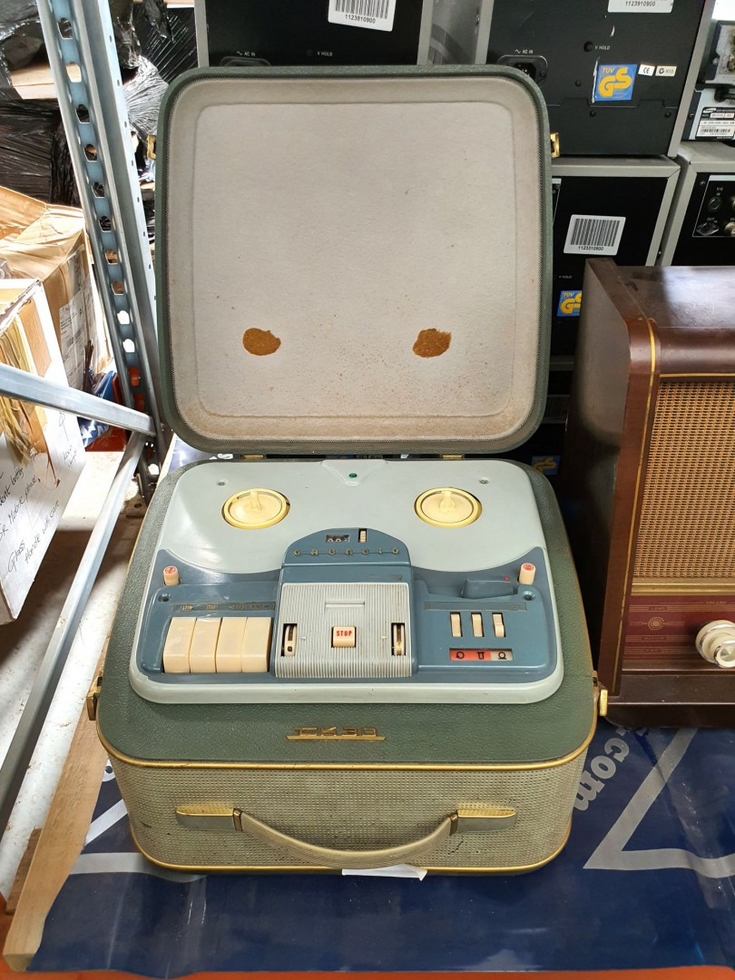 Grundig TK30 reel to reel stereo recorder in case...