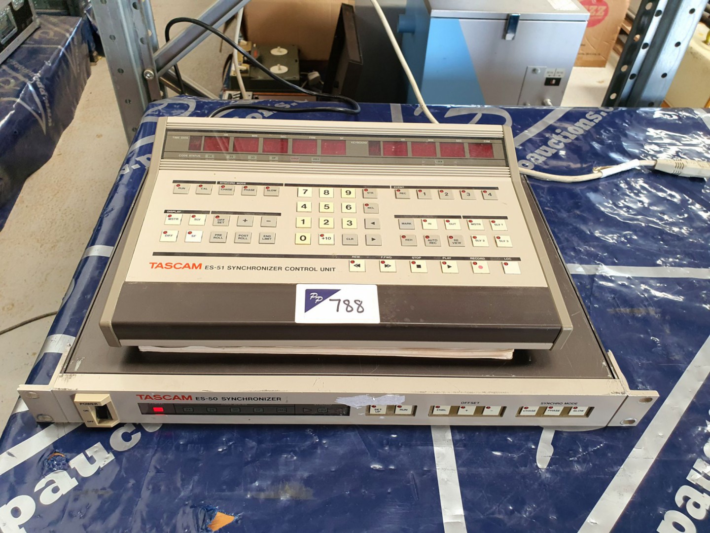 Tascam ES-50 synchroniser, Tascam ES-51 control un...