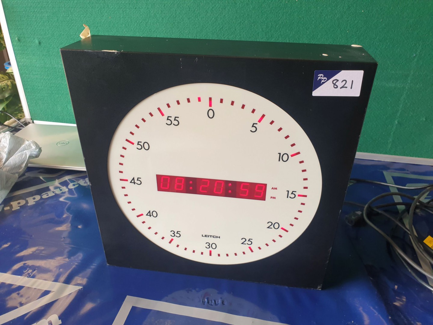 Leitch UDC-5215-R slave digital studio clock - lot...
