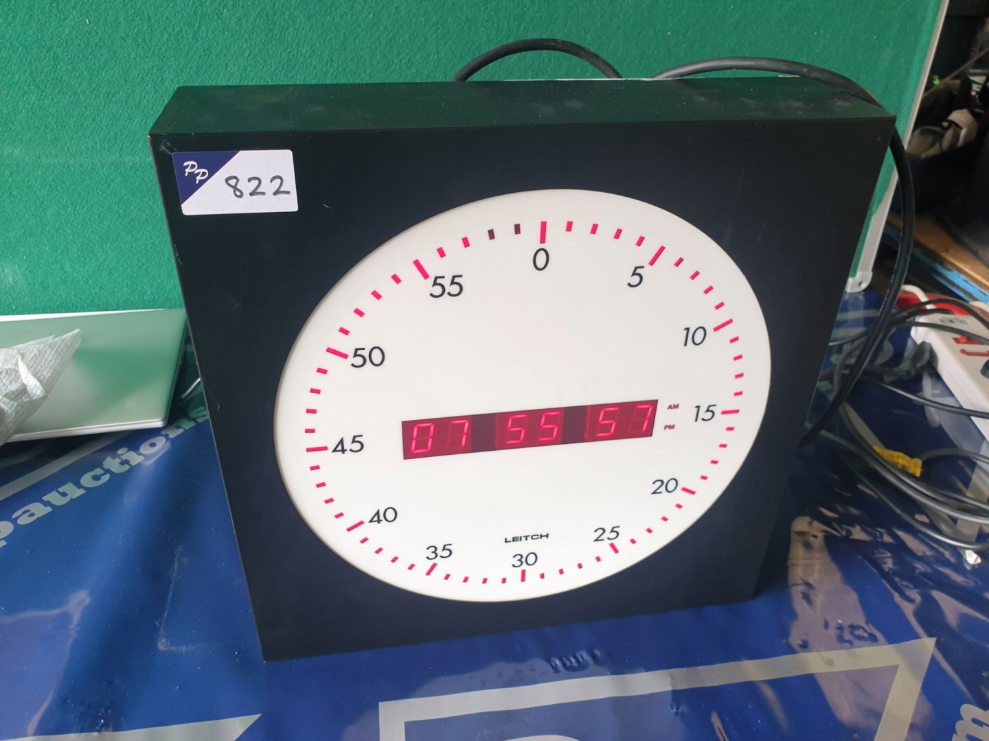 Leitch UDC-5215-R slave digital studio clock - lot...
