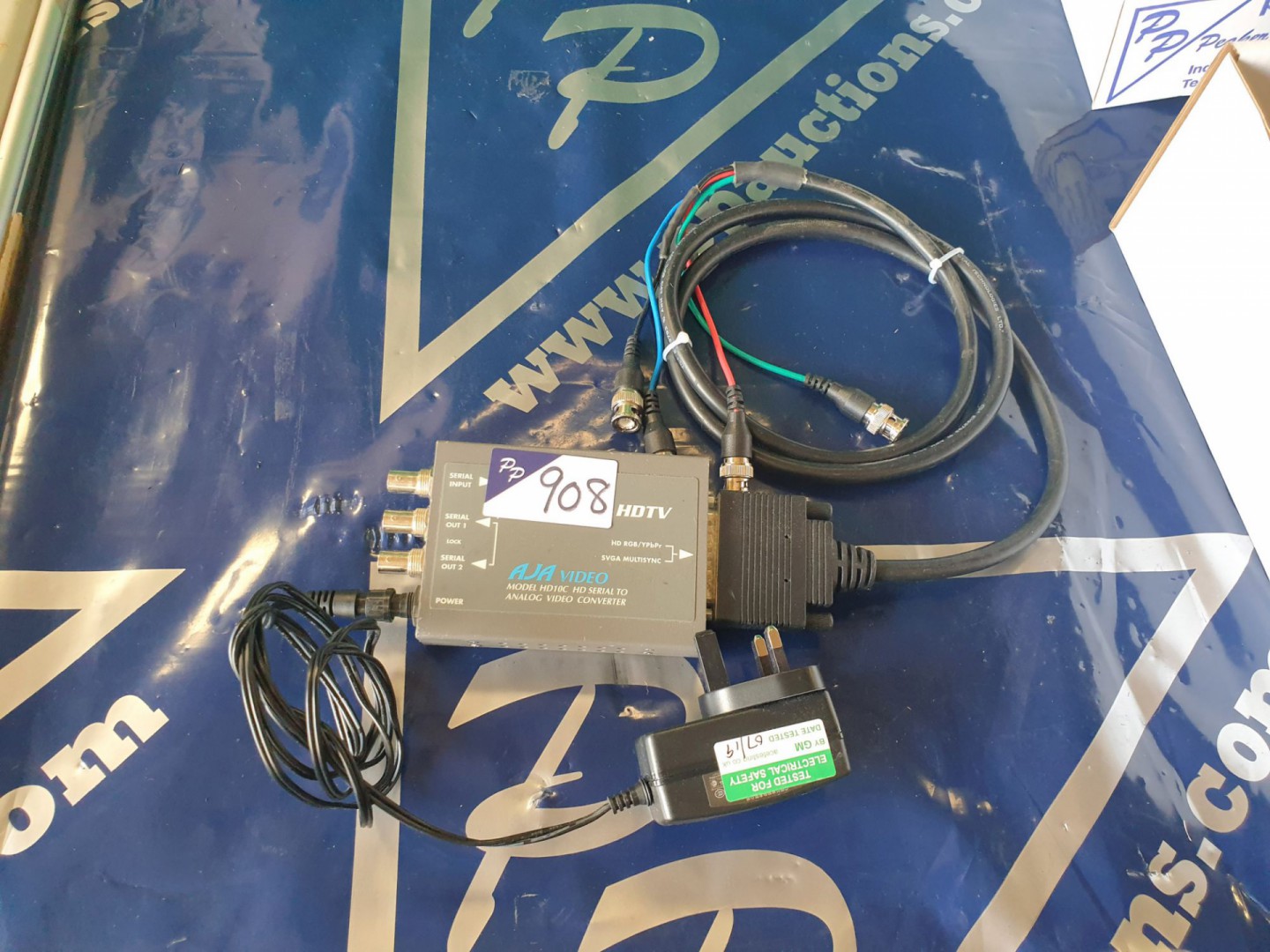 AJA Video HD10C HD serial to analog video converte...