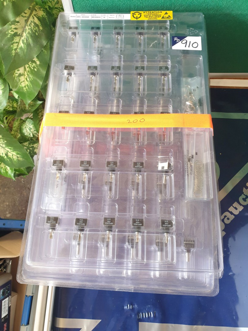 200x Avago HRPG-ASCAH56R switches (unused) - lot l...