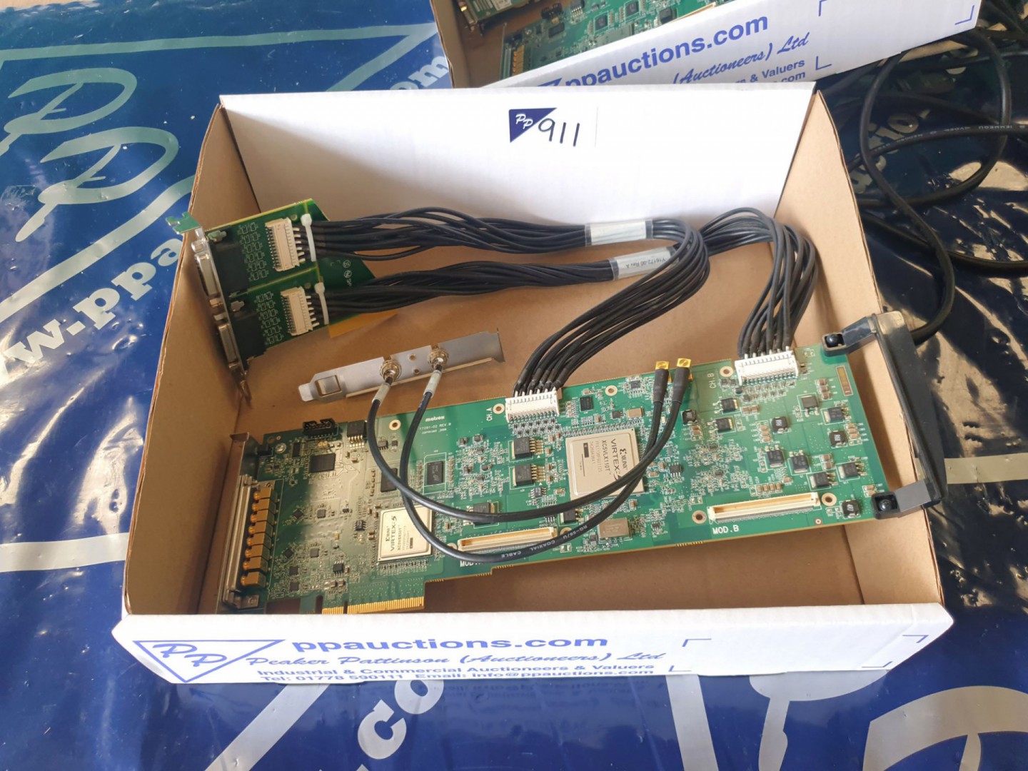 Matrox XMIO2/44/6000 dual channel graphics / video...