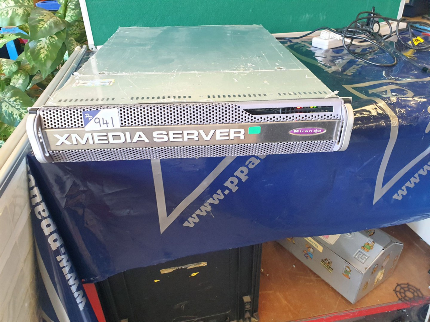 Miranda Xmedia server - lot located at: Peppard Co...