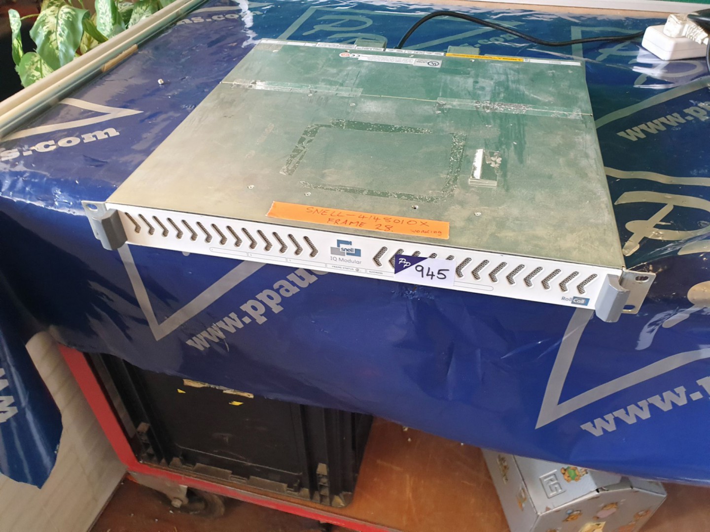 Snell & Wilcox IQ Modular Roll Call frame with plu...