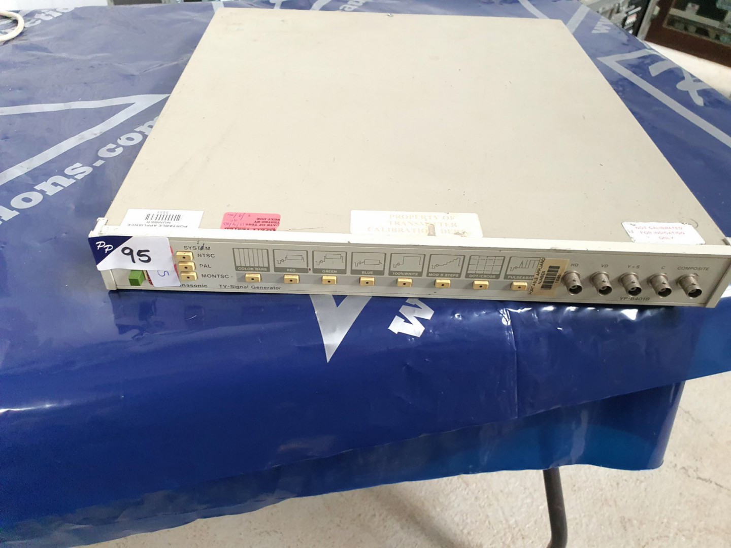 Panasonic VP-8401B TV signal generator, PAL/NTSC/M...