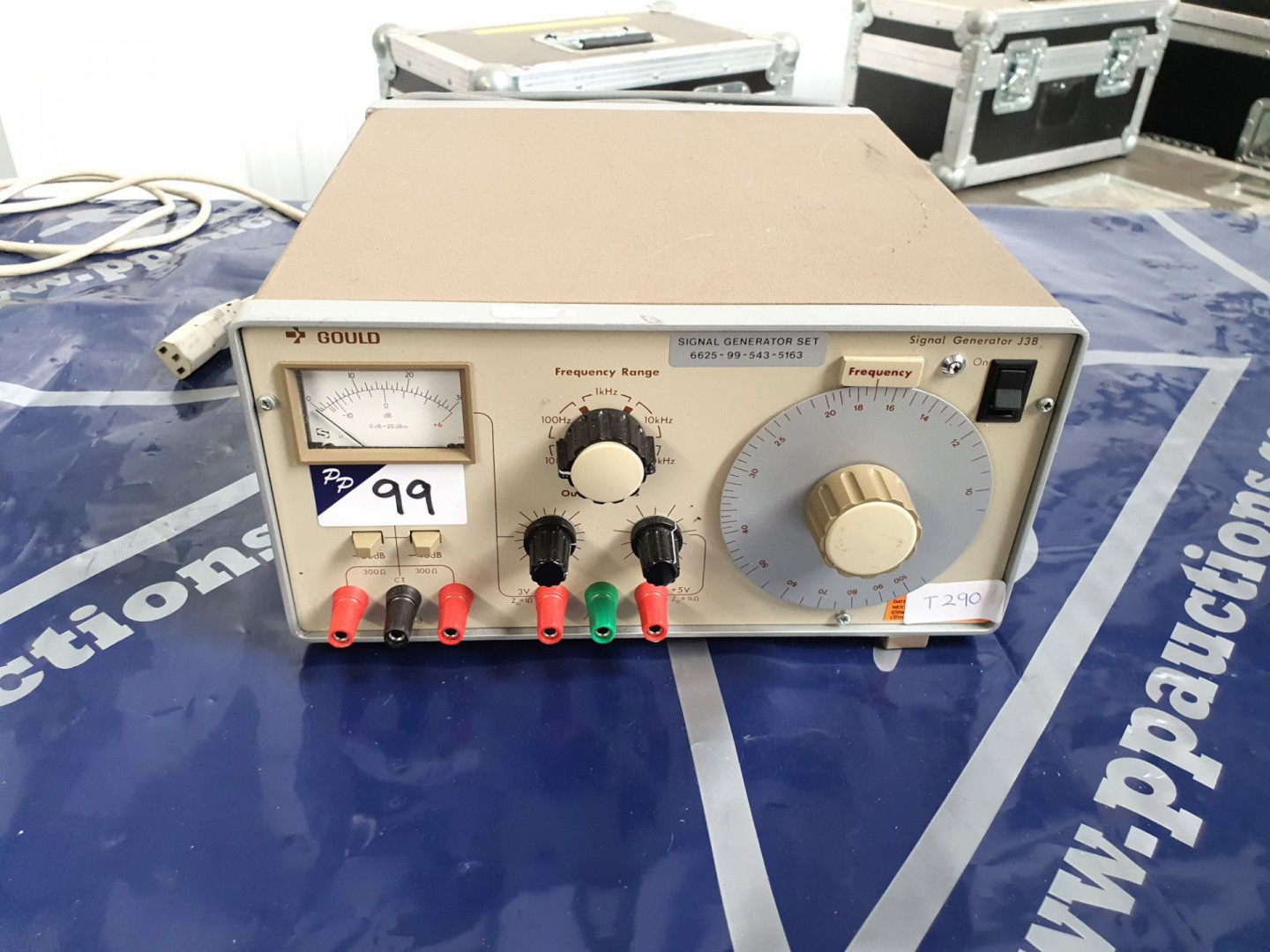 Gould J3B audio signal generator balanced output (...
