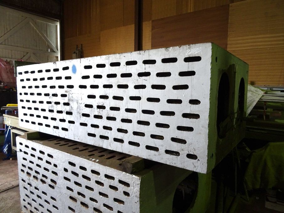Gas fired steel furnace block, 2440x1220x760mm - l...