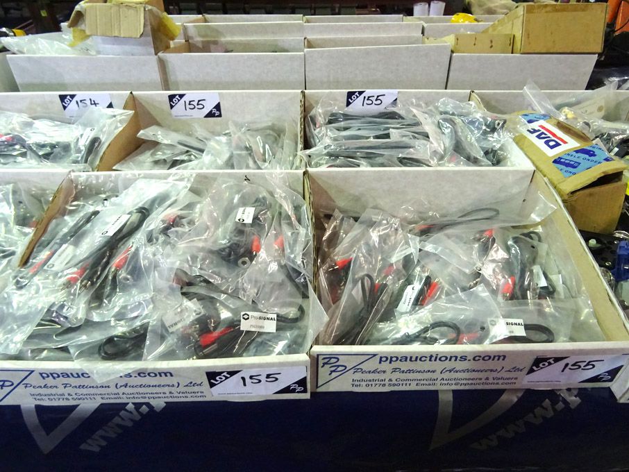 Qty various audio leads inc: PSG03069, PSG03100 et...